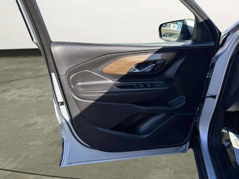 Used 2020 GMC Terrain SLE w/ Driver Convenience Package image 10