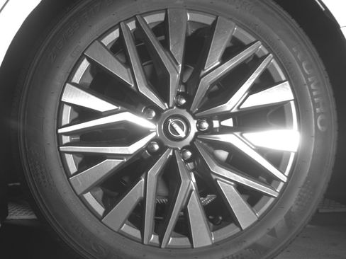 Used 2025 Nissan Altima 2.5 SV image 14