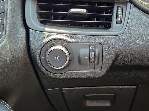 Used 2017 Buick Envision Premium AWD/4WD image 27