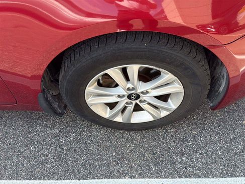 Used 2013 Hyundai Sonata GLS w/ Popular Equipment Pkg FWD image 2