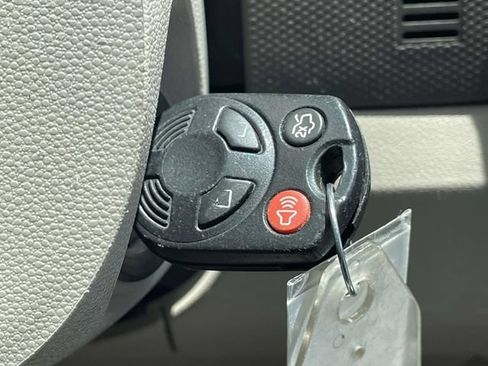 Used 2011 Ford Escape XLT FWD image 23