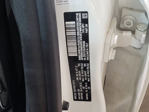 Used 2018 FIAT 500X Trekking image 33