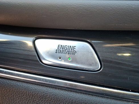 Certified 2024 Buick Enclave Essence w/ Technology Package image 16