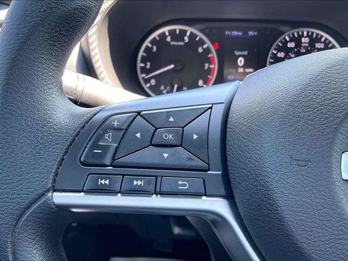 Certified 2023 Nissan Sentra S FWD image 19