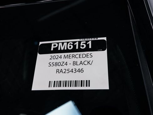 Used 2024 Mercedes-Benz Maybach S 580 4MATIC image 43