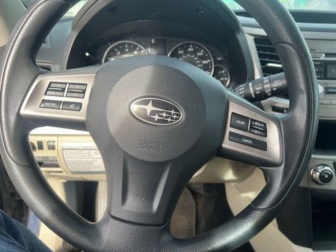 Used 2012 Subaru Outback 2.5i image 15