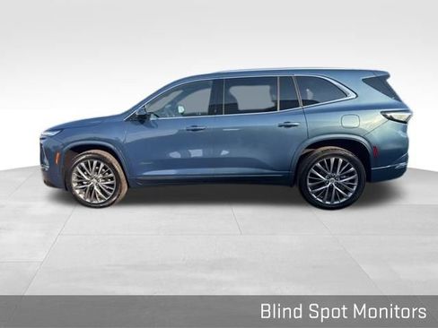 Used 2025 Buick Enclave Avenir w/ Super Cruise Package image 11