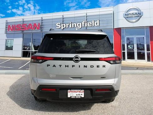 New 2025 Nissan Pathfinder SV w/ Black Appearance Package image 5