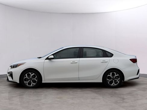 Used 2021 Kia Forte LXS FWD image 4