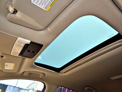 Used 2020 Nissan Sentra SV w/ SV Premium Package FWD image 27