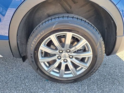 Used 2023 Cadillac XT4 Premium Luxury image 23