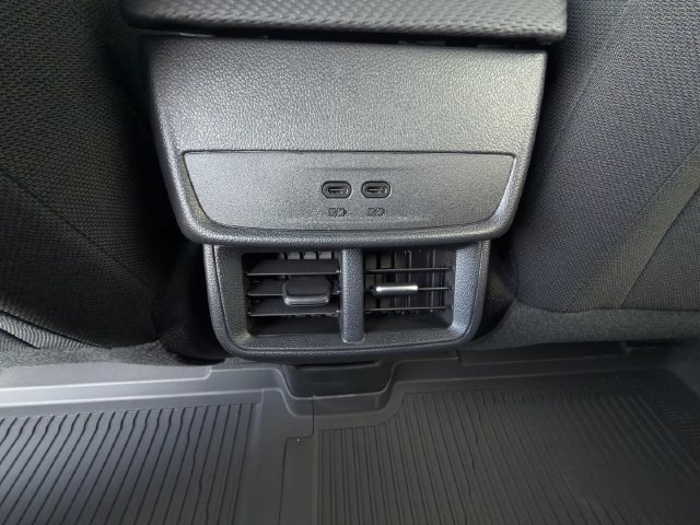 New 2027 Chevrolet Equinox LT w/ LPO, Floor Liner Package FWD image 19