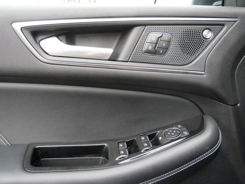 Used 2019 Ford Edge ST w/ Equipment Group 401A image 9