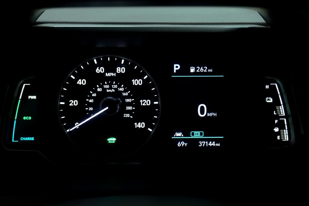 Used 2022 Hyundai Ioniq Blue FWD image 23