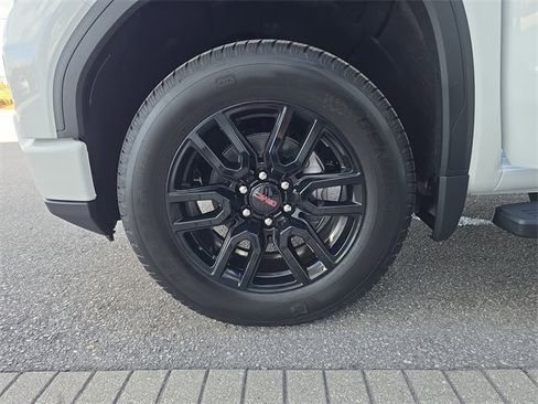 New 2026 GMC Sierra 1500 Elevation image 30