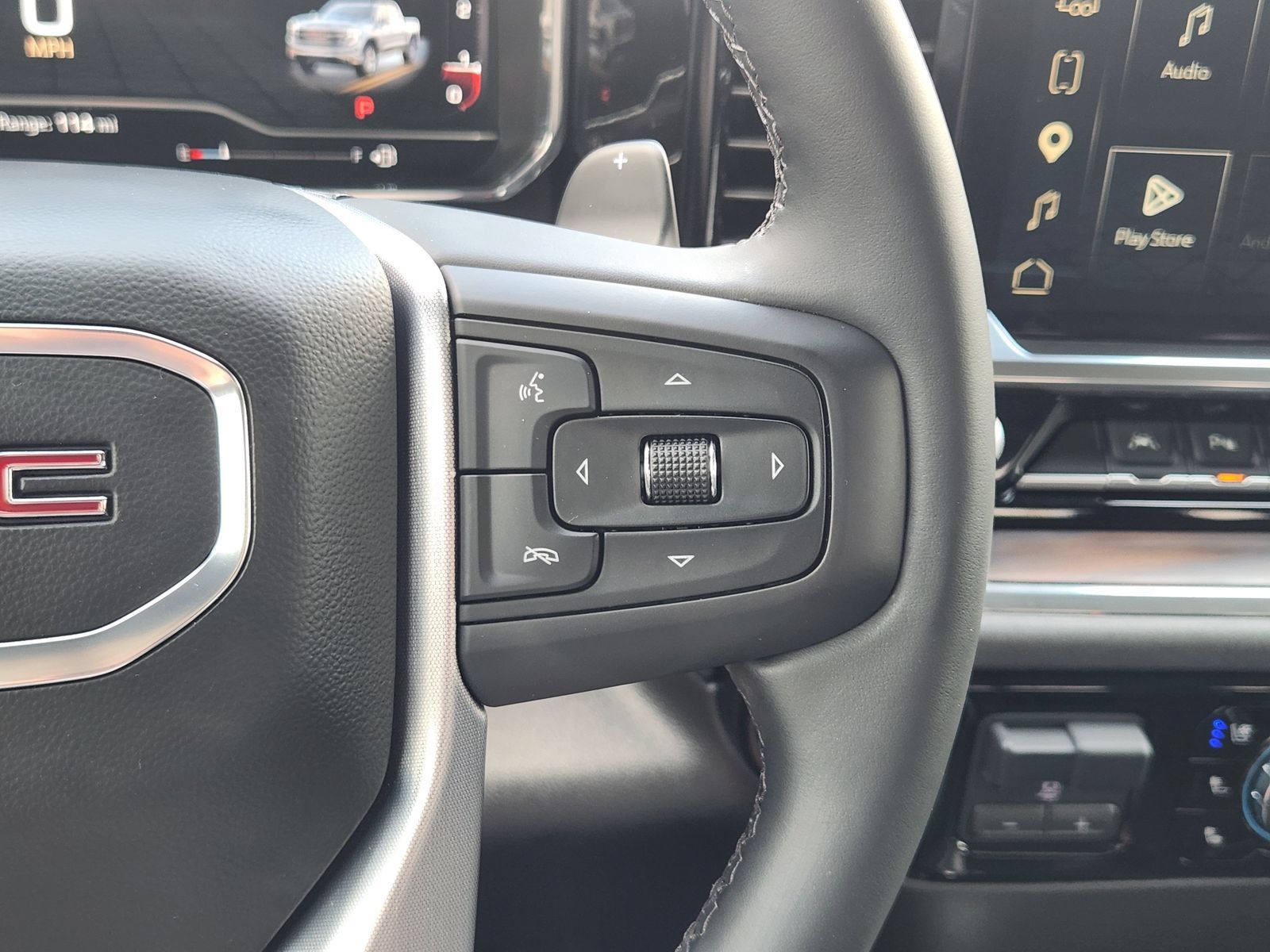 Certified 2025 GMC Sierra 1500 SLT RWD image 32