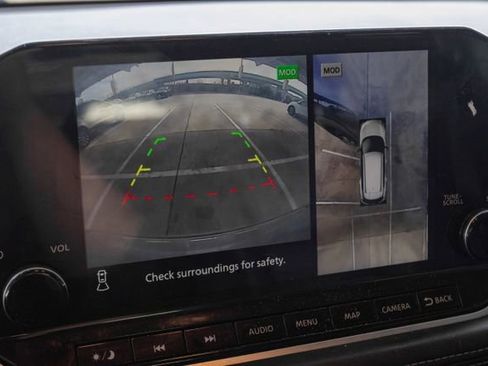 Used 2021 Nissan Rogue Platinum image 19