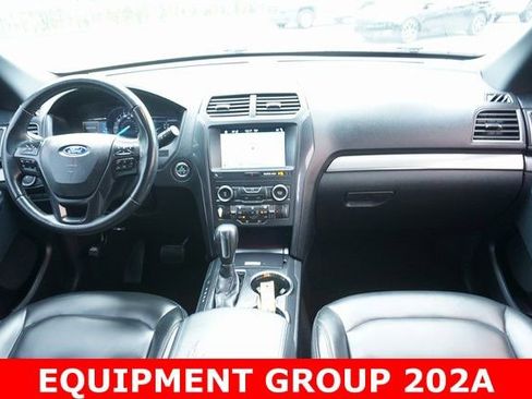 Certified 2019 Ford Explorer XLT w/ Equipment Group 202A image 5
