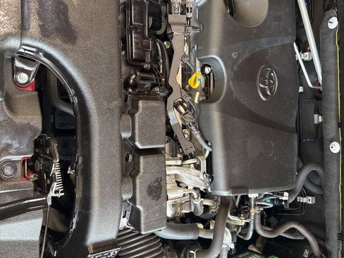 Used 2019 Toyota RAV4 Limited image 22