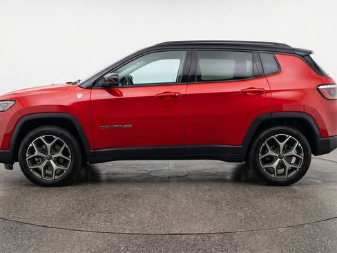 Used 2025 Jeep Compass Limited AWD/4WD image 5
