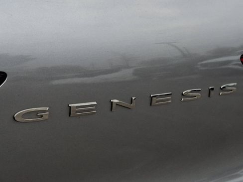 Used 2023 Genesis GV70 2.5T w/ Advanced Package image 31