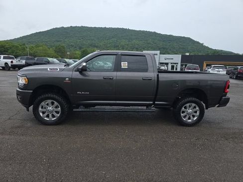 Used 2022 RAM 2500 Big Horn w/ Level C Equiment Group AWD/4WD image 3