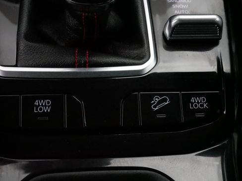 Used 2024 Jeep Compass Trailhawk image 28