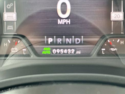 Used 2022 RAM 1500 Laramie AWD/4WD image 13