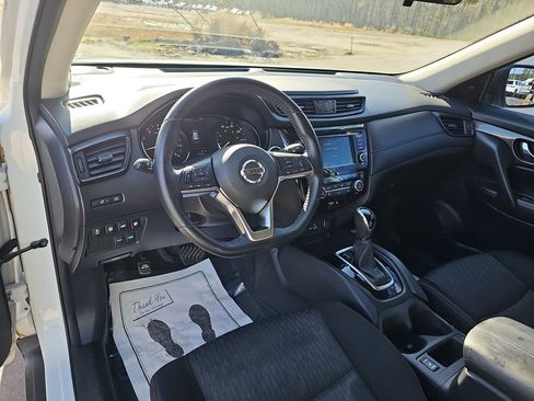 Used 2019 Nissan Rogue SV image 20