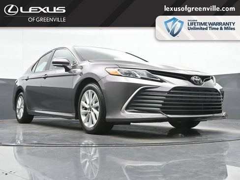 Used 2024 Toyota Camry LE w/ Convenience Package FWD image 29