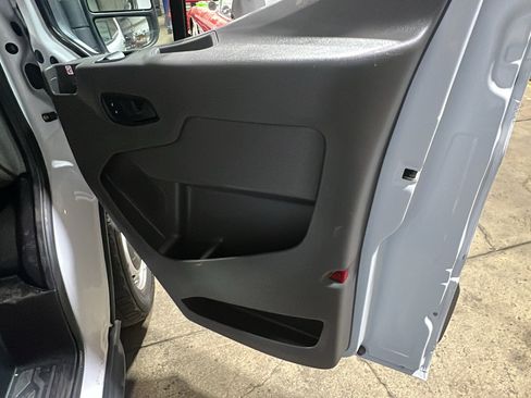Used 2020 Ford Transit 150 Low Roof RWD image 17