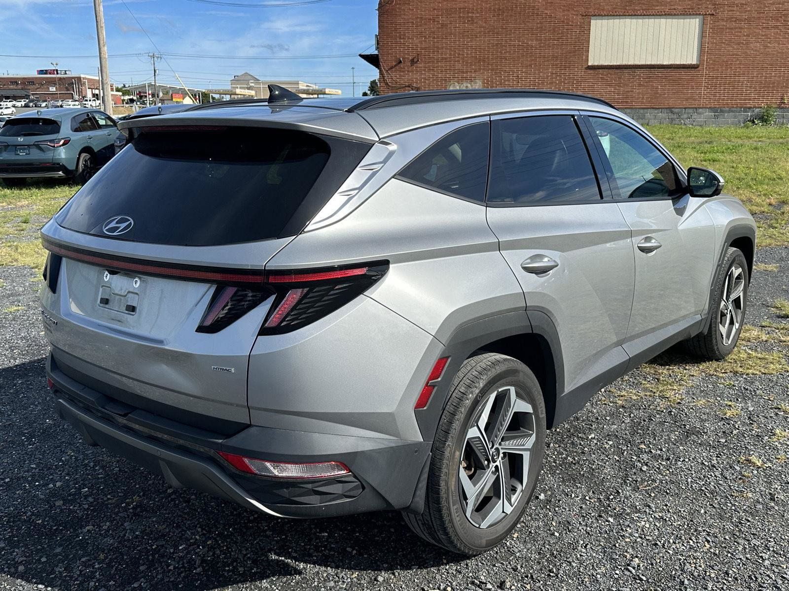 Certified 2023 Hyundai Tucson Limited AWD/4WD image 8