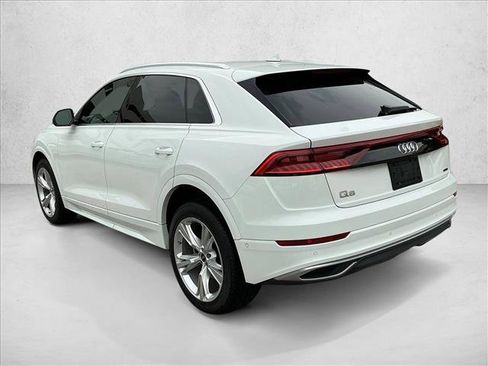 Used 2023 Audi Q8 Premium w/ Convenience Package AWD/4WD image 7