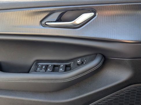 New 2025 Jeep Grand Cherokee L Laredo RWD image 25