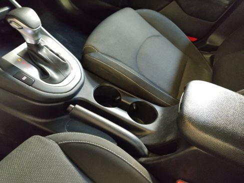 Used 2024 Kia Forte LXS w/ LXS Technology Package image 26