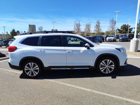 Used 2022 Subaru Ascent Limited w/ Technology Package AWD/4WD image 2