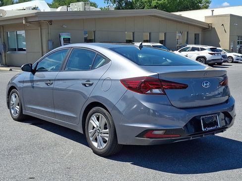 Used 2019 Hyundai Elantra Value Edition FWD image 6