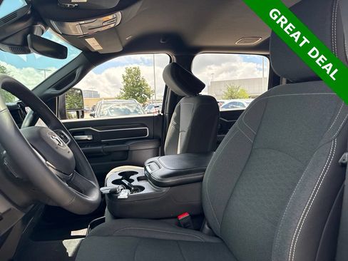 Used 2025 RAM 2500 Big Horn AWD/4WD image 18