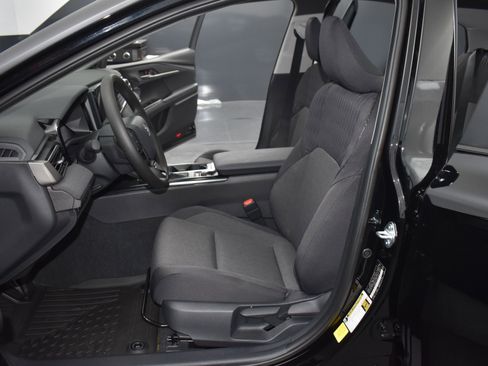 Used 2025 Toyota Camry LE image 23