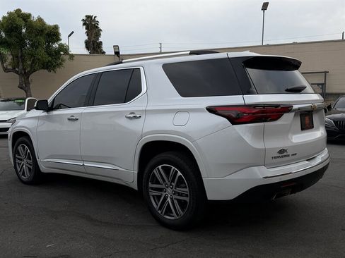 Used 2023 Chevrolet Traverse High Country AWD/4WD image 12