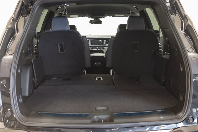 Used 2023 Buick Enclave Essence w/ Sport Touring Edition AWD/4WD image 32
