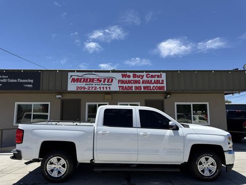 Used 2018 Chevrolet Silverado 1500 LT w/ All Star Edition RWD image 2