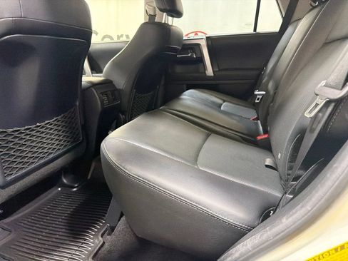 Used 2023 Toyota 4Runner Limited AWD/4WD image 19