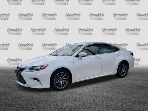 Used 2018 Lexus ES 350 w/ Luxury Package w/Wood Trim FWD image 5