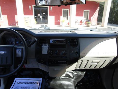 Used 2008 Ford F250 XL image 7