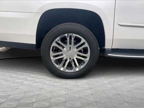 Used 2020 Cadillac Escalade ESV 2WD image 35