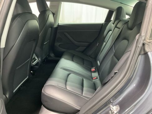 Used 2023 Tesla Model 3 Standard Range image 21