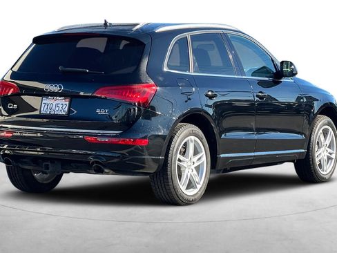 Used 2017 Audi Q5 2.0T Premium Plus w/ Technology Package image 6