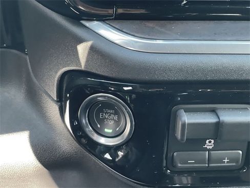 New 2026 GMC Sierra 3500 SLT image 17