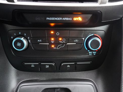 Used 2020 Ford Transit Connect XL image 15